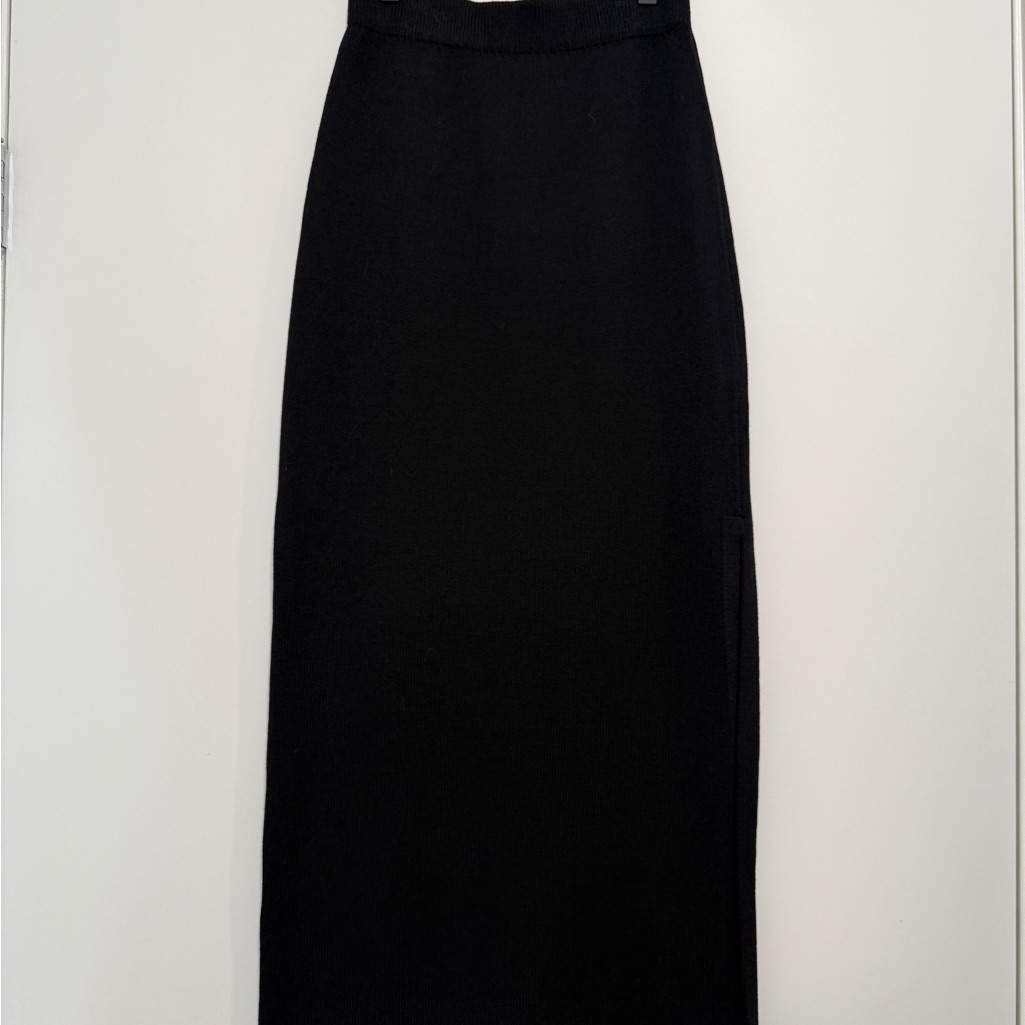 St. John Classic Black Maxi Skirt With Side Split